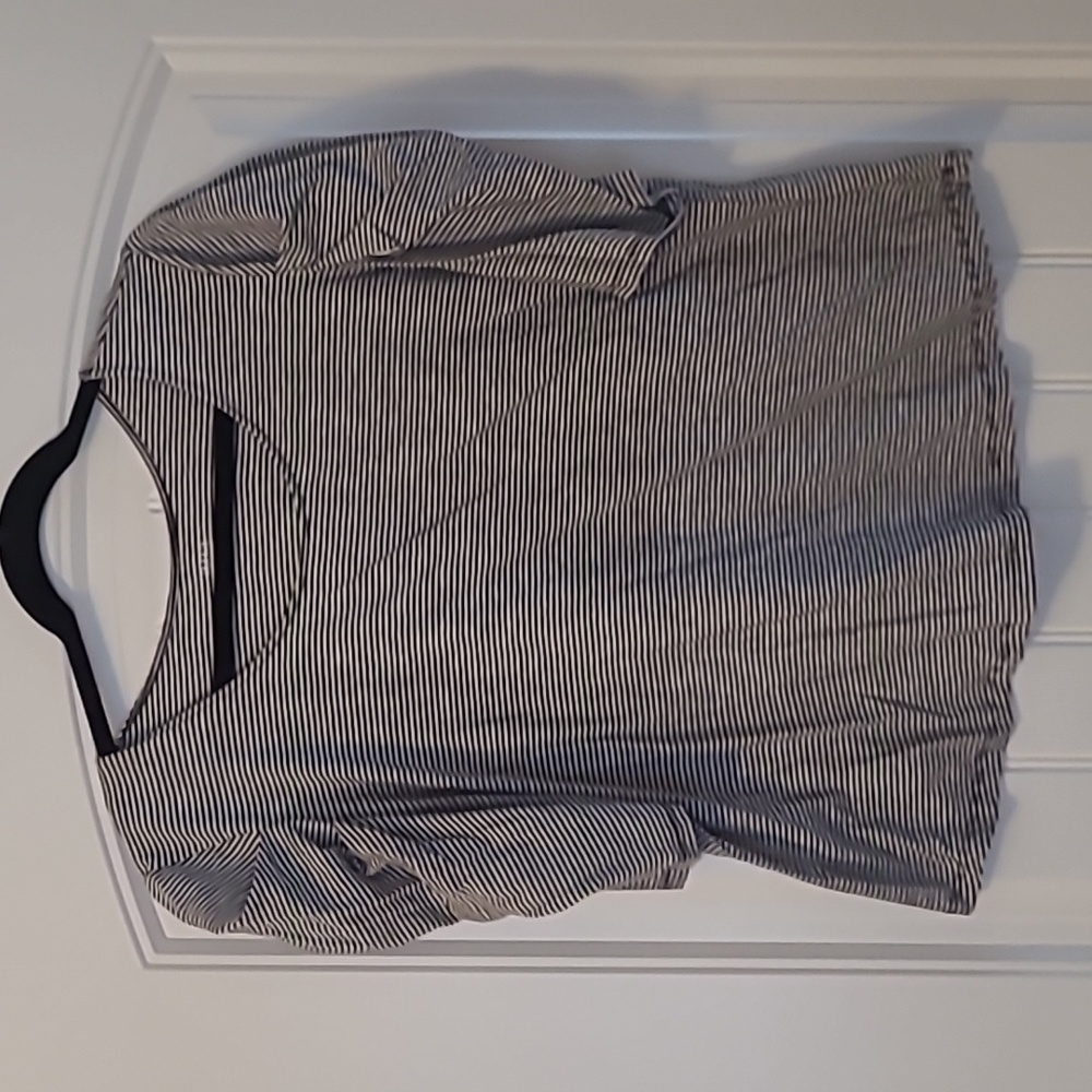 Stripped Tee with puff sleeves